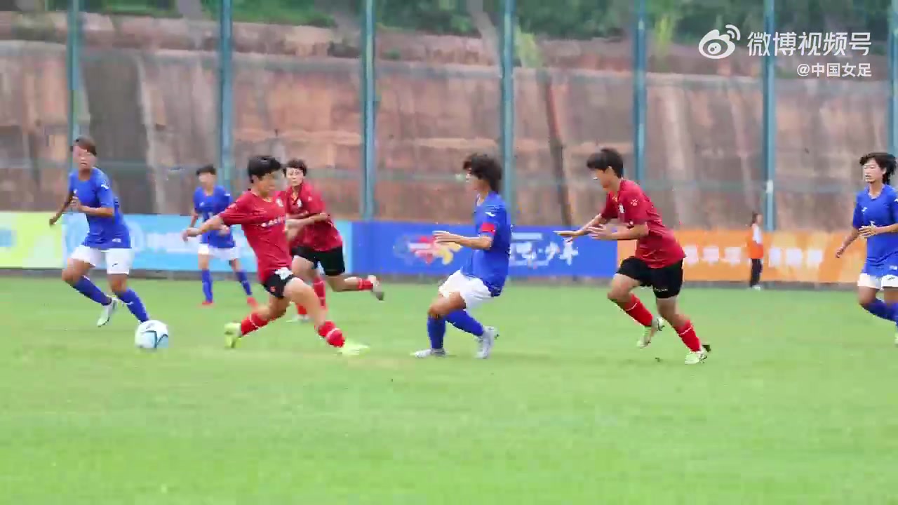 世俱杯投注APP-视频回顾｜2025年第四期青少年女足赛事研讨培训顺利结束