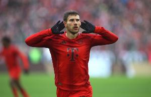 世俱杯买球官网-赫迪拉：格雷茨卡夺回主力位置，这展示了他的成熟和强大心态